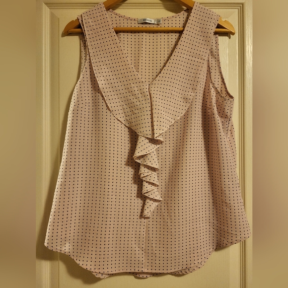 Ricki's Sleeveless blouse Sz Large - Picture 1 of 3